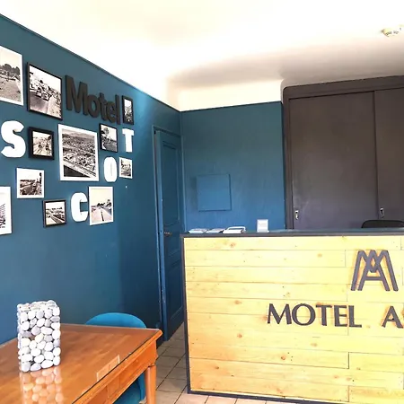 Aparthotel Ascot - & *