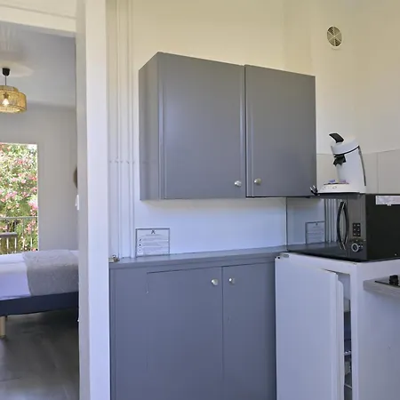 Ascot - Hotel&appartements *